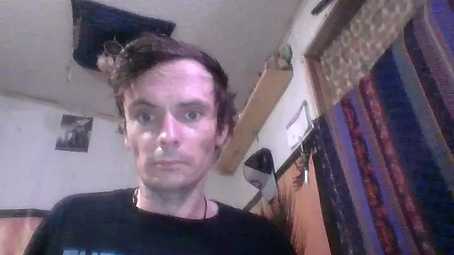 Snapshot of RichardW chatting on 11-03-25, 07:09 RichardW online show from 11-03-25, 07:09