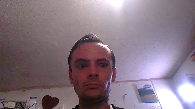 Snapshot of RichardW chatting on 11-28-25, 09:06 RichardW online show from 11-28-25, 09:06