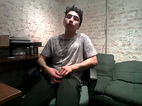 Snapshot of Molly_Erik chatting on 03-02-26, 03:20 Molly Erik online show from 03-02-26, 03:20