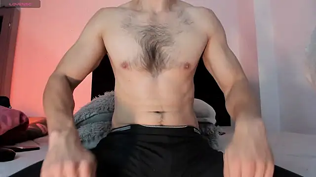 Snapshot of Enzo-wolf33 chatting on 06-03-26, 04:12 Enzo-wolf33 online show from 06-03-26, 04:12