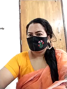 Snapshot of Anamika-38 chatting on 10-17-25, 05:54 Anamika-38 online show from 10-17-25, 05:54