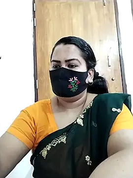 Snapshot of Anamika-38 chatting on 10-22-25, 04:46 Anamika-38 online show from 10-22-25, 04:46