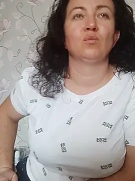 Snapshot of Velvet3451 chatting on 09-13-25, 12:05 Velvet3451 online show from 09-13-25, 12:05