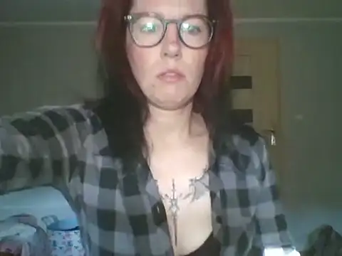 Snapshot of JudyFetish chatting on 09-10-25, 06:02 JudyFetish online show from 09-10-25, 06:02