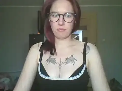 Snapshot of JudyFetish chatting on 09-11-25, 06:13 JudyFetish online show from 09-11-25, 06:13