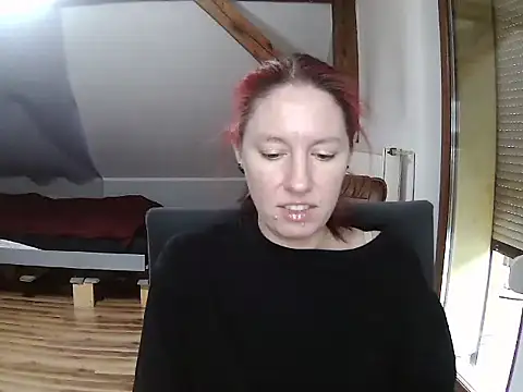 Snapshot of JudyFetish chatting on 11-21-25, 07:18 JudyFetish online show from 11-21-25, 07:18