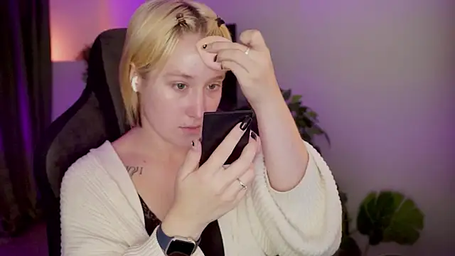 CinBellamy online show from 10-04-25, 02:42