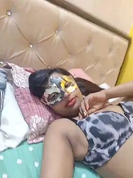 Snapshot of Radhika_01 chatting on 05-29-26, 10:24 Radhika 01 online show from 05-29-26, 10:24
