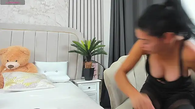 Snapshot of DaryaReed chatting on 10-27-25, 04:49 DaryaReed online show from 10-27-25, 04:49