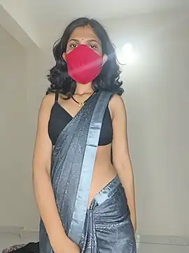 Shivani2002 online show from 07-10-26, 04:20