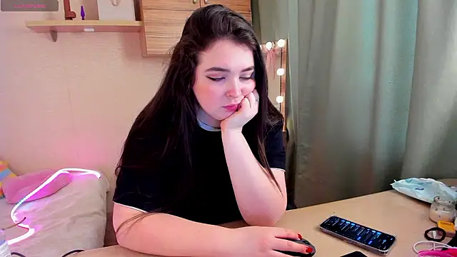 Alice next door online show from 02-04-26, 01:06