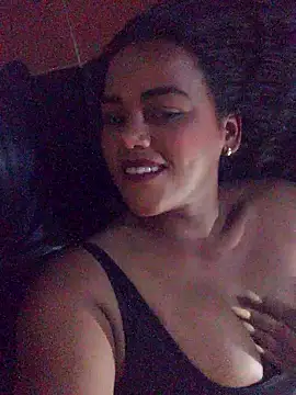 Snapshot of afroditaligh chatting on 10-12-25, 05:39 afroditaligh online show from 10-12-25, 05:39