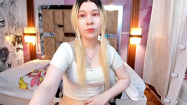 Melody Lolii online show from 09-22-25, 05:59