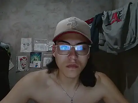 Snapshot of dirty_model chatting on 04-19-26, 07:38 dirty model online show from 04-19-26, 07:38