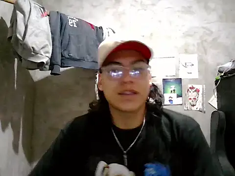 Snapshot of dirty_model chatting on 04-22-26, 11:34 dirty model online show from 04-22-26, 11:34
