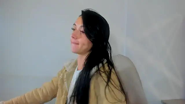 Snapshot of Amy_Kobold3 chatting on 07-16-26, 03:45 Amy Kobold3 online show from 07-16-26, 03:45