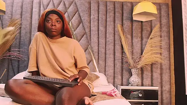 OliviaGarciaa online show from 09-20-25, 04:02