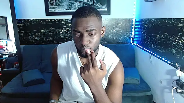 eebony stallion online show from 10-08-25, 03:15