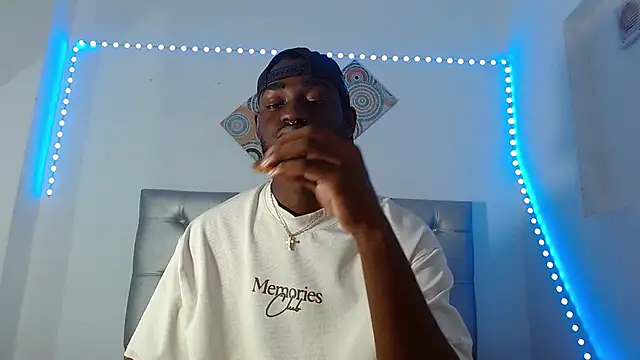 eebony stallion online show from 11-21-25, 06:39