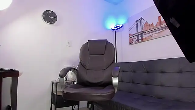 Dash Bukoski online show from 09-30-25, 01:38