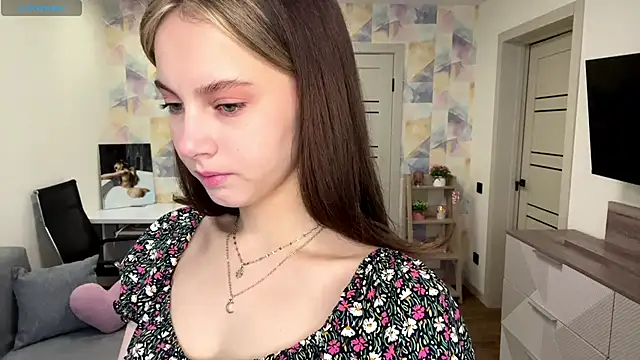 NylaNadler online show from 02-15-26, 06:10