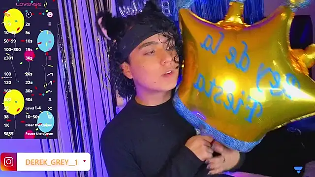 Snapshot of derek_greyy_ chatting on 09-17-25, 10:22 derek greyy online show from 09-17-25, 10:22
