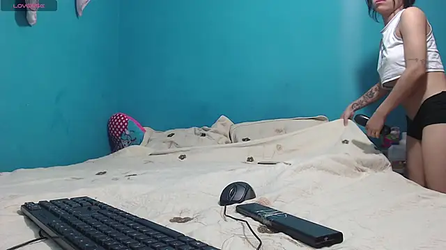 Snapshot of toxic_sweet_ chatting on 09-11-25, 05:51 toxic sweet online show from 09-11-25, 05:51