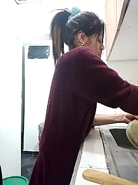 Snapshot of toxic_sweet_ chatting on 11-28-25, 07:27 toxic sweet online show from 11-28-25, 07:27