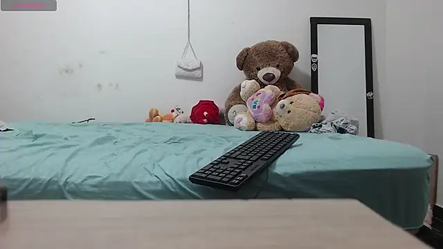 toxic sweet  online show from 02-11-26, 05:23