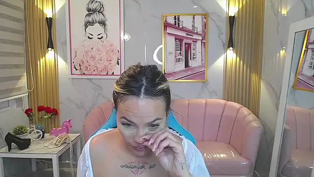 Snapshot of Jade_Jones_a chatting on 09-18-25, 03:52 Jade Jones a online show from 09-18-25, 03:52