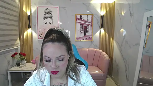 Snapshot of Jade_Jones_a chatting on 10-02-25, 03:57 Jade Jones a online show from 10-02-25, 03:57