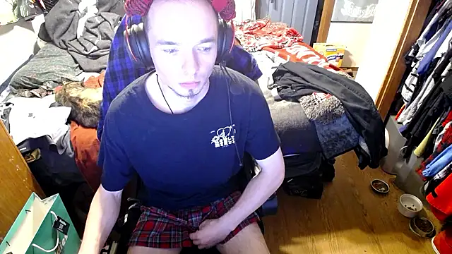 Snapshot of womenhateme69 chatting on 10-04-25, 05:16 womenhateme69 online show from 10-04-25, 05:16