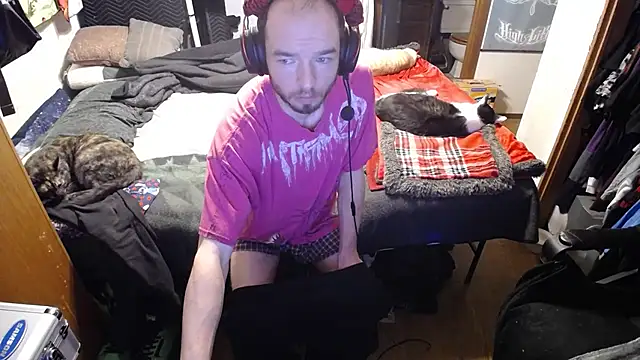 Snapshot of womenhateme69 chatting on 11-04-25, 12:15 womenhateme69 online show from 11-04-25, 12:15