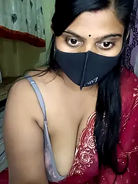 Snapshot of reena502 chatting on 02-07-26, 09:46 reena502 online show from 02-07-26, 09:46