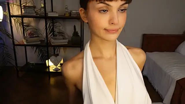 Eva Zill online show from 09-17-25, 08:16