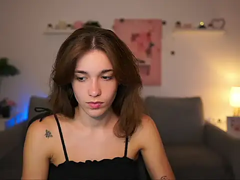 kissie cat online show from 09-11-25, 01:33