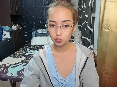 Soft Angel8 online show from 12-21-25, 03:41