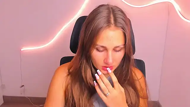 Snapshot of Stefanie_Sweet chatting on 09-09-25, 05:29 Stefanie Sweet online show from 09-09-25, 05:29