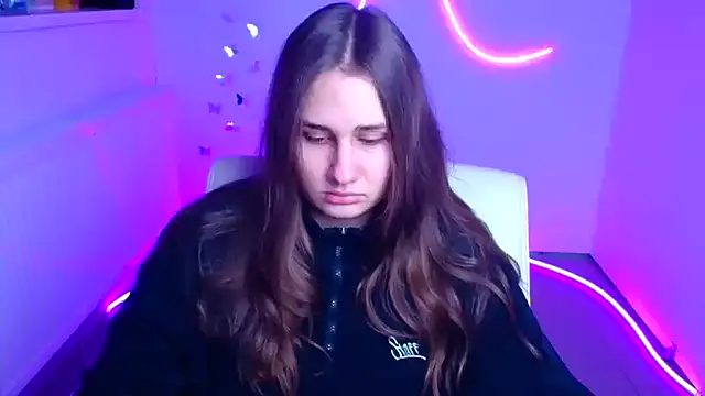 Stefanie Sweet online show from 12-20-25, 06:31