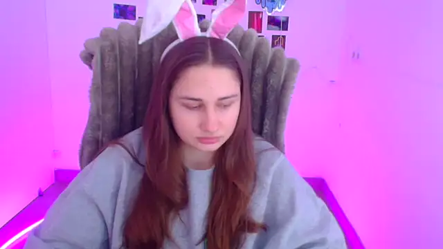 Stefanie Sweet online show from 02-13-26, 07:04