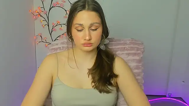 Stefanie Sweet online show from 03-24-26, 06:57