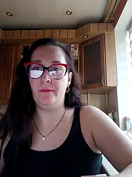 Amandda  online show from 10-31-25, 10:27