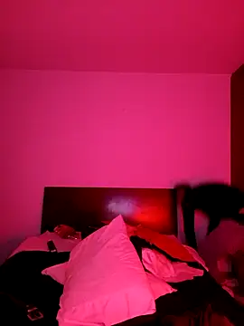 Snapshot of Carl_Strip chatting on 11-24-25, 03:17 Carl Strip online show from 11-24-25, 03:17