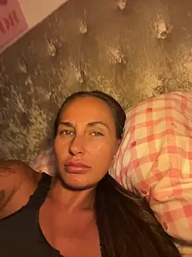 Rosieredxox online show from 05-31-26, 08:10