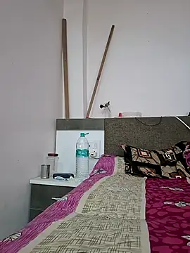 jiya00 online show from 10-15-25, 07:25