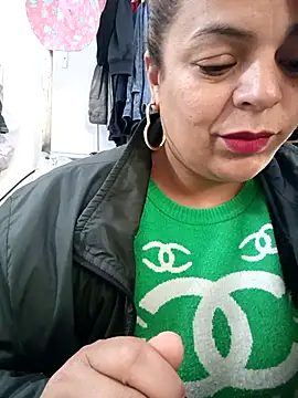 Mia-Glow online show from 11-09-25, 03:10