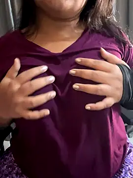 Maggi-is-back online show from 09-30-25, 03:00