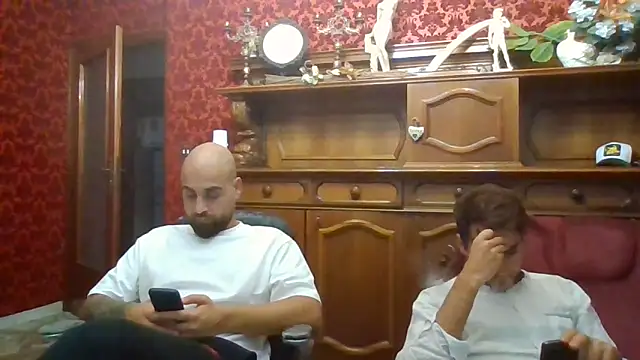 Snapshot of omihaze94 chatting on 09-30-25, 05:18 omihaze94 online show from 09-30-25, 05:18