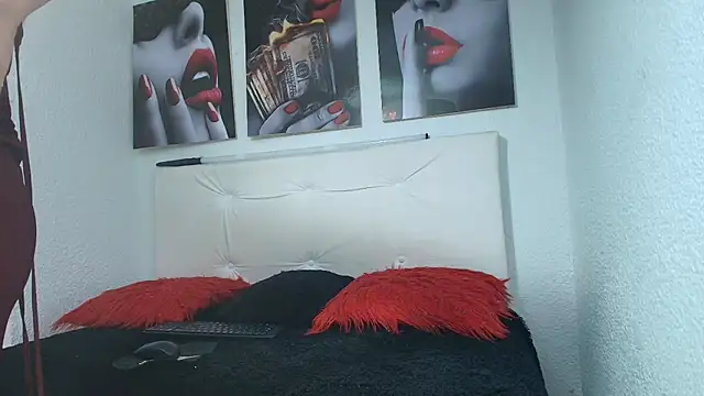Snapshot of amy_lennox chatting on 07-02-26, 01:39 amy lennox online show from 07-02-26, 01:39