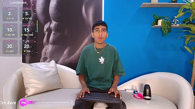 Snapshot of ender_h0t chatting on 09-11-25, 05:13 ender h0t online show from 09-11-25, 05:13